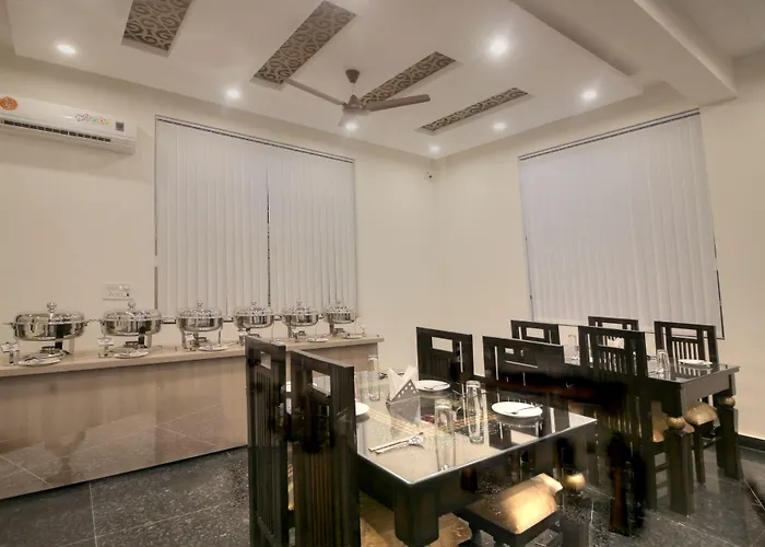 Airport Hotel Ark Of Avalon New Delhi